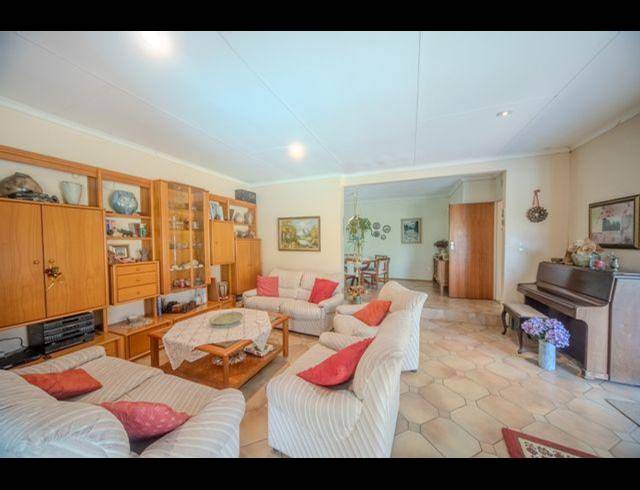 3 BEDROOM HOUSE FOR SALE IN GLENVISTA